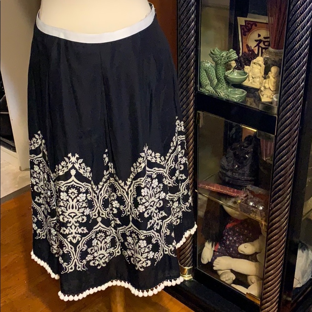 ❤️❤️❤️Loft Boho Embellished Skirt Pom Pom trim 6